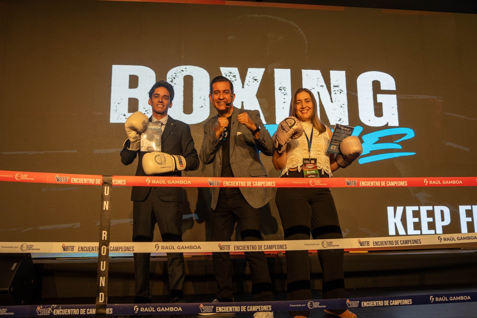 Raúl Gamboa en el ring de Dealmakers